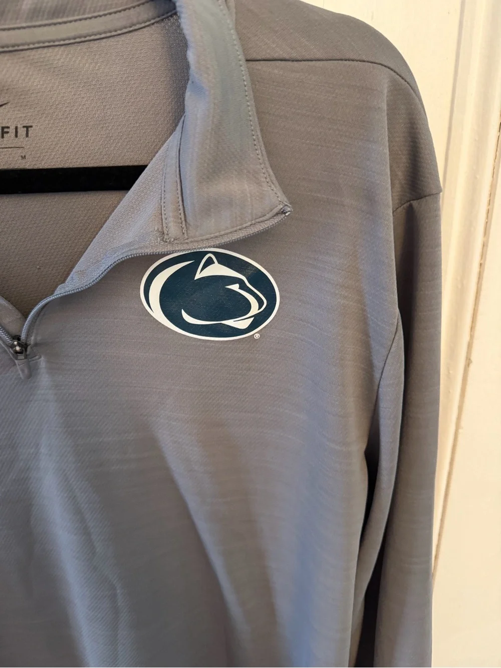 Nike Penn State Nittany Lions Intensity 1/4 Zip Pullover Men’s Medium Gray